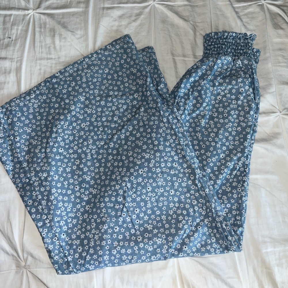 American Eagle wide leg flow pants